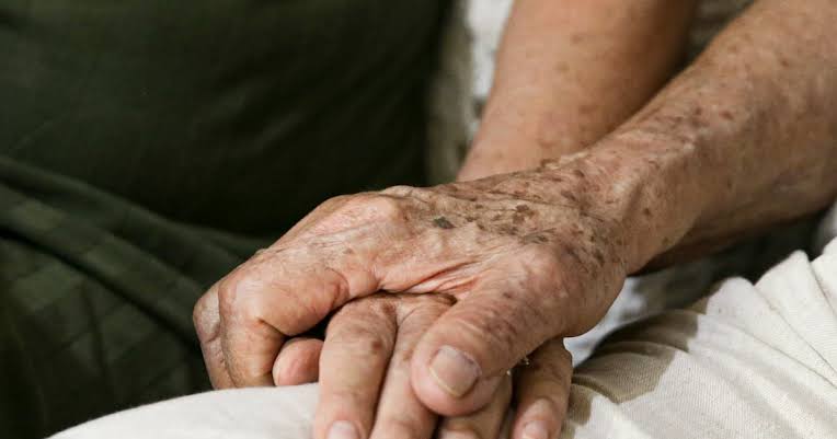 Leqembi chega ao Brasil com tratamento particular para Alzheimer inicial a partir de R$ 12 mil